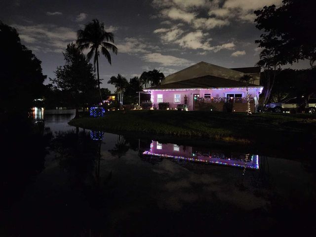 200 E Hemingway Circle, Margate, FL 33063