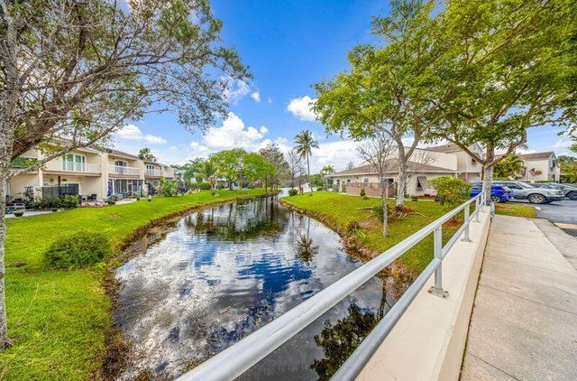 200 E Hemingway Circle, Margate, FL 33063