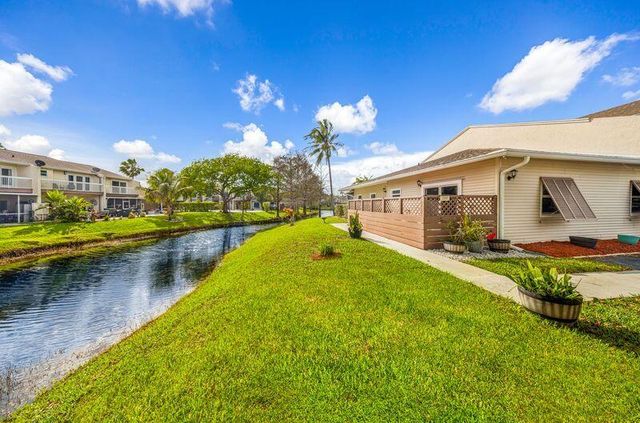 200 E Hemingway Circle, Margate, FL 33063