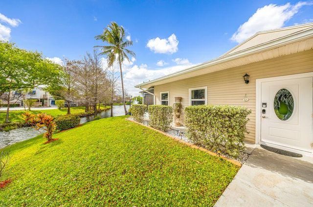 200 E Hemingway Circle, Margate, FL 33063