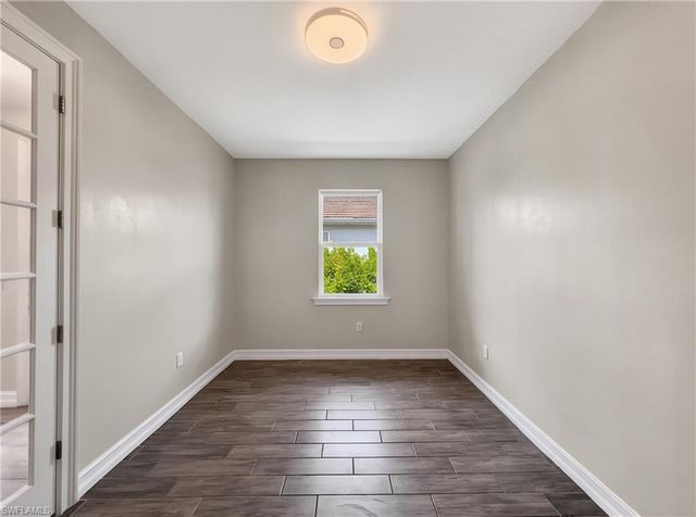 1078 Rolling Brook LN, Naples, FL 34114