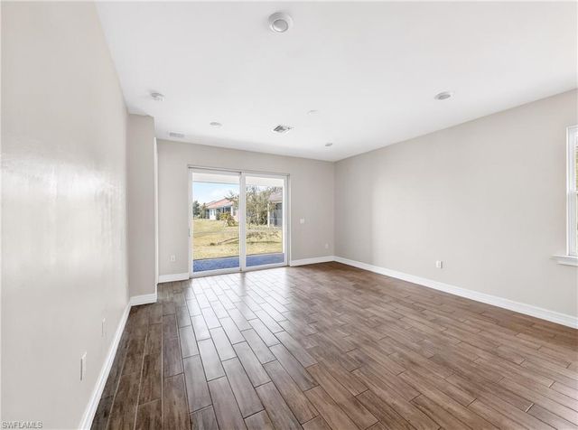 1078 Rolling Brook LN, Naples, FL 34114