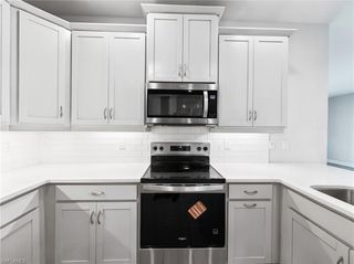 1078 Rolling Brook LN, Naples, FL 34114