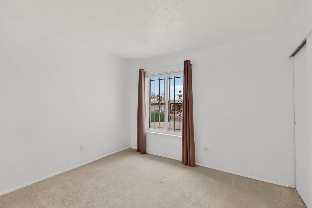 Image 26 of property listing at 3830 Westerfeld Drive NE, Albuquerque, NM 87111