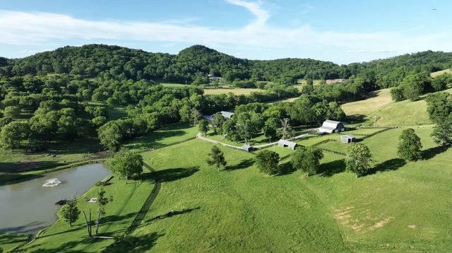 9553 Clovercroft Rd, Franklin, TN 37067