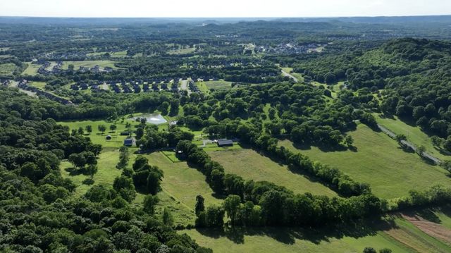 9553 Clovercroft Rd, Franklin, TN 37067