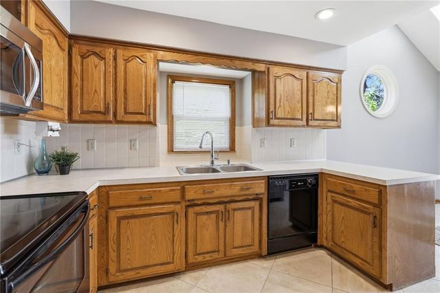 15295 Newton Drive, Overland Park, KS 66223