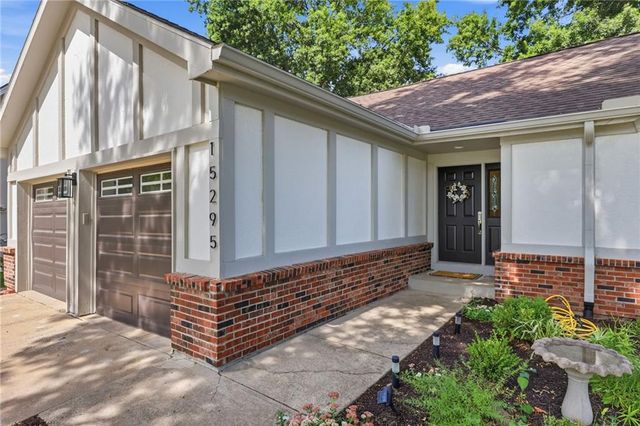 15295 Newton Drive, Overland Park, KS 66223