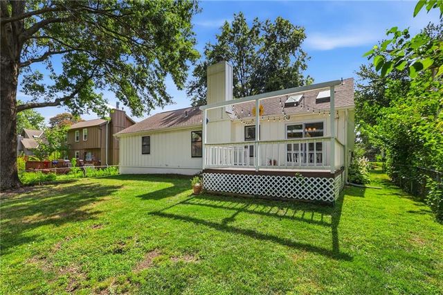 15295 Newton Drive, Overland Park, KS 66223