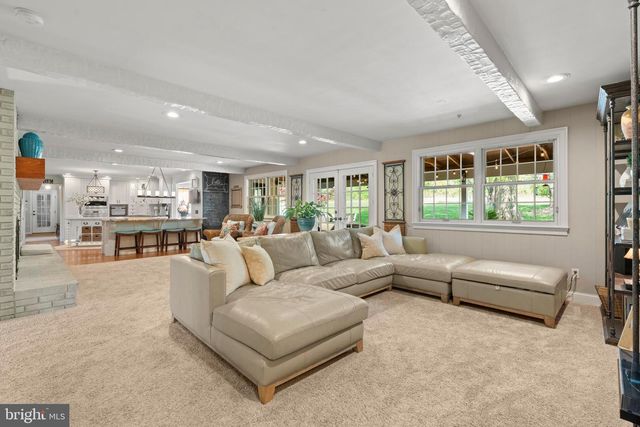 560 INDIAN CREEK RD, Telford, PA 18969