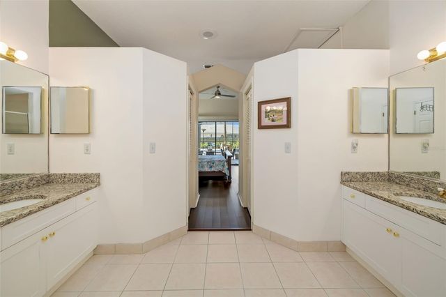 8072 GLENBROOKE LANE, Sarasota, FL 34243