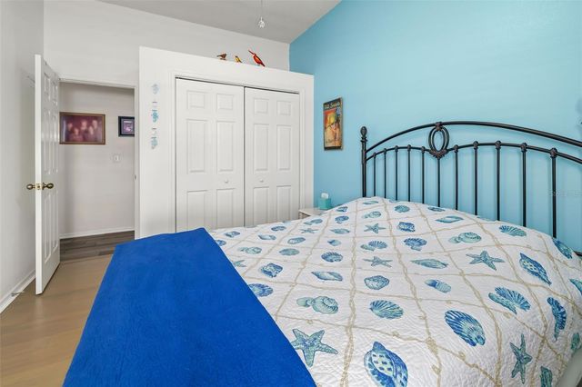 8072 GLENBROOKE LANE, Sarasota, FL 34243