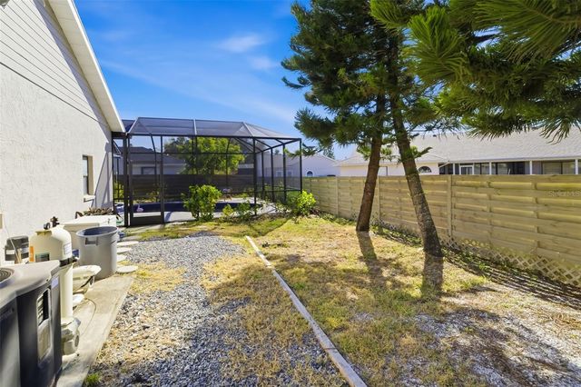 8072 GLENBROOKE LANE, Sarasota, FL 34243