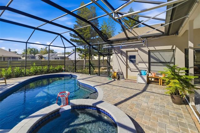 8072 GLENBROOKE LANE, Sarasota, FL 34243