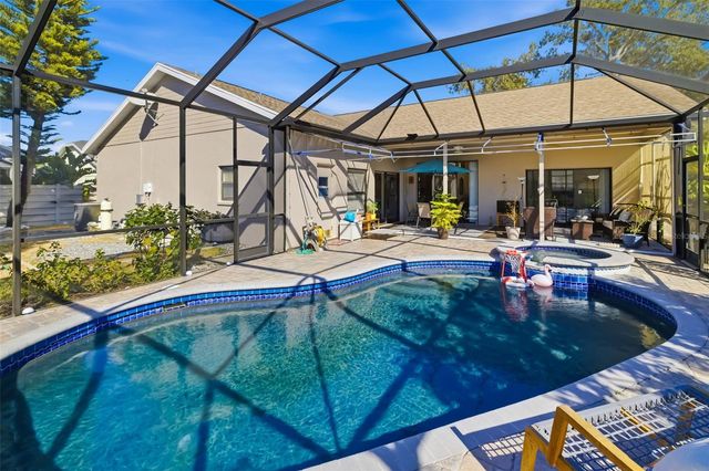 8072 GLENBROOKE LANE, Sarasota, FL 34243