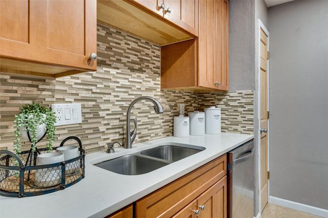 4159 Steck Ave 290, Austin, TX 78759
