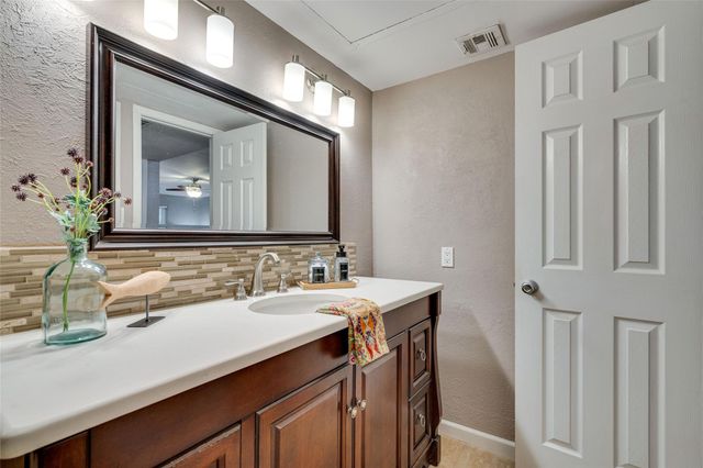 4159 Steck Ave 290, Austin, TX 78759