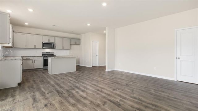 660 Bryson Boulevard, Lexington, NC 27295