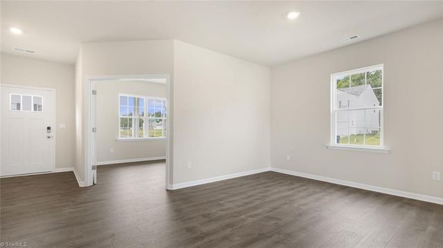 660 Bryson Boulevard, Lexington, NC 27295