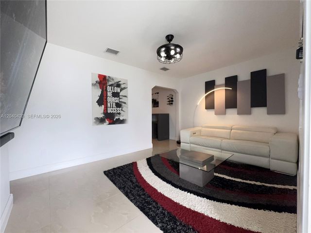 1250 NW 57th St 1250, Miami, FL 33142