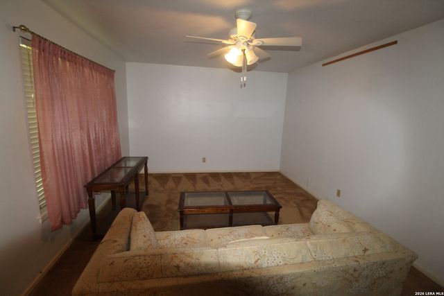15651 Fm 463, Lytle, TX 78052