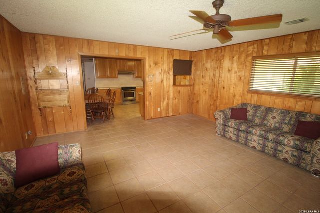15651 Fm 463, Lytle, TX 78052