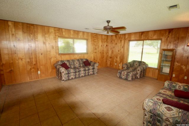 15651 Fm 463, Lytle, TX 78052