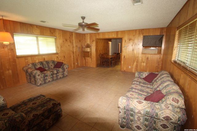 15651 Fm 463, Lytle, TX 78052