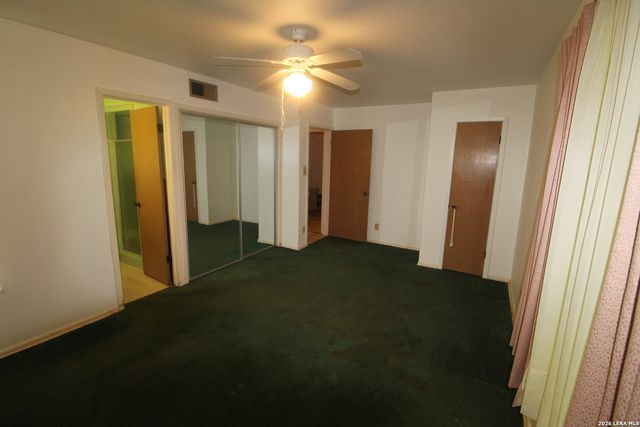 15651 Fm 463, Lytle, TX 78052