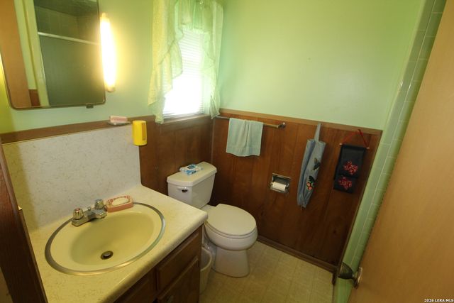 15651 Fm 463, Lytle, TX 78052