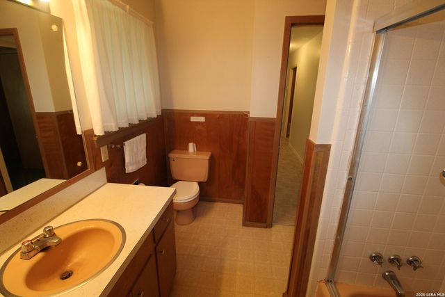 15651 Fm 463, Lytle, TX 78052