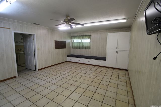 15651 Fm 463, Lytle, TX 78052