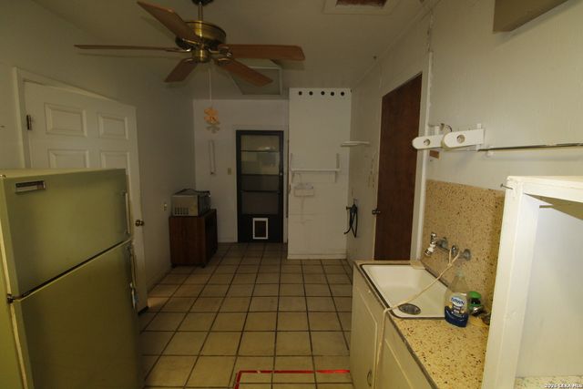 15651 Fm 463, Lytle, TX 78052
