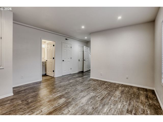 7642 Sw 205TH Ter, Beaverton, OR 97007