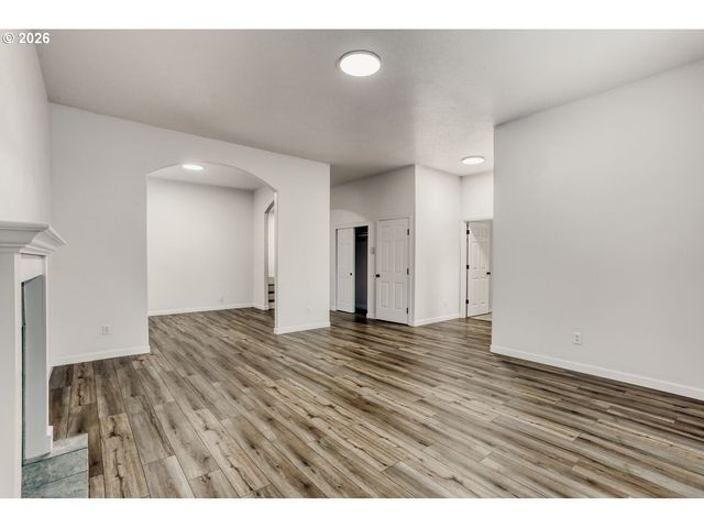 7642 Sw 205TH Ter, Beaverton, OR 97007