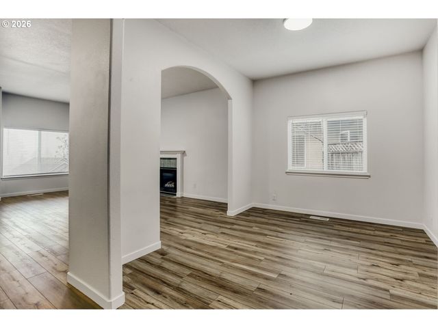 7642 Sw 205TH Ter, Beaverton, OR 97007