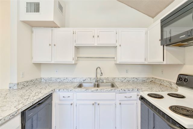 5532 Stone Meadow Lane, Fort Worth, TX 76179