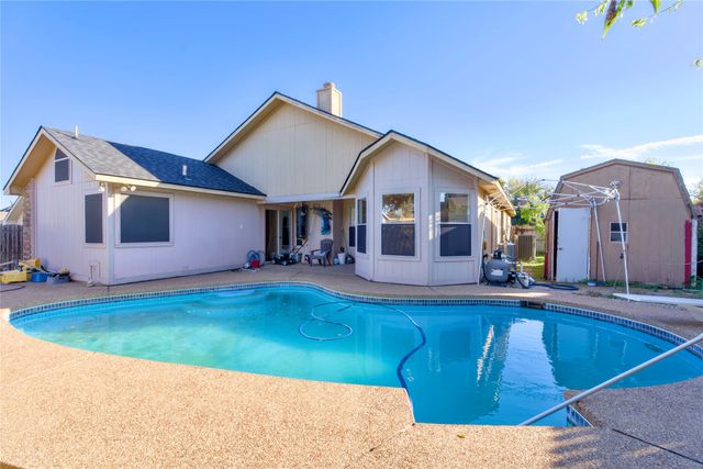 5532 Stone Meadow Lane, Fort Worth, TX 76179