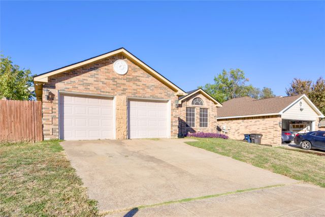 5532 Stone Meadow Lane, Fort Worth, TX 76179