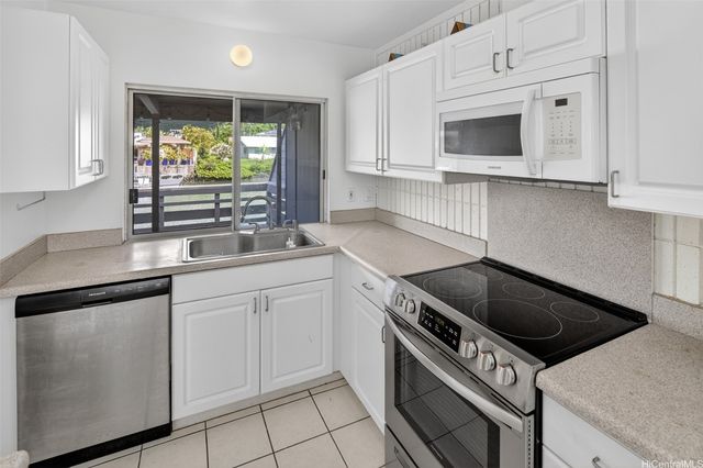 246 Opihikao Way 761, Honolulu, HI 96825