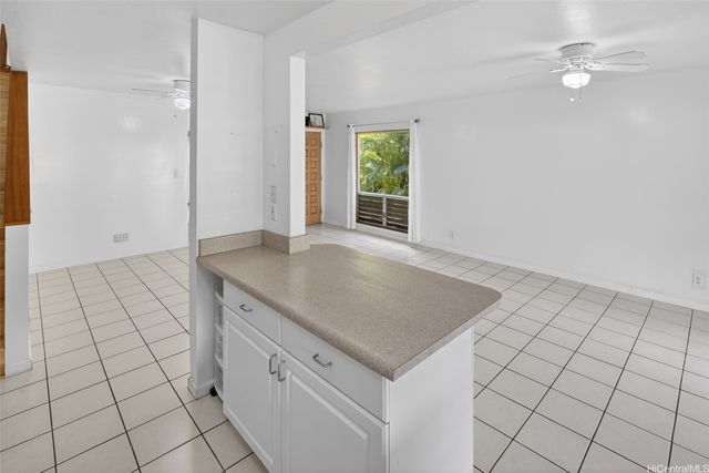 246 Opihikao Way 761, Honolulu, HI 96825