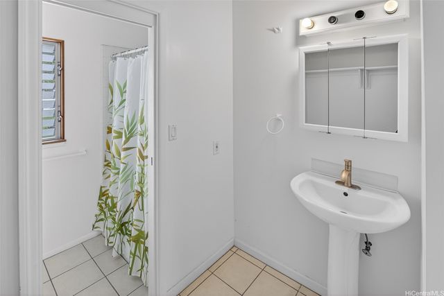 246 Opihikao Way 761, Honolulu, HI 96825