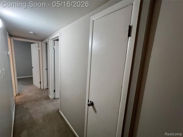5847 N Berry Street, Westland, MI 48185