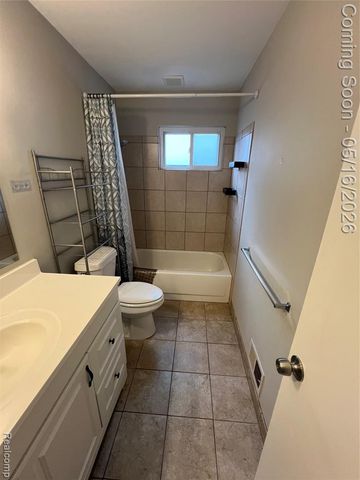 5847 N Berry Street, Westland, MI 48185