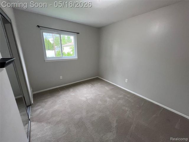 5847 N Berry Street, Westland, MI 48185
