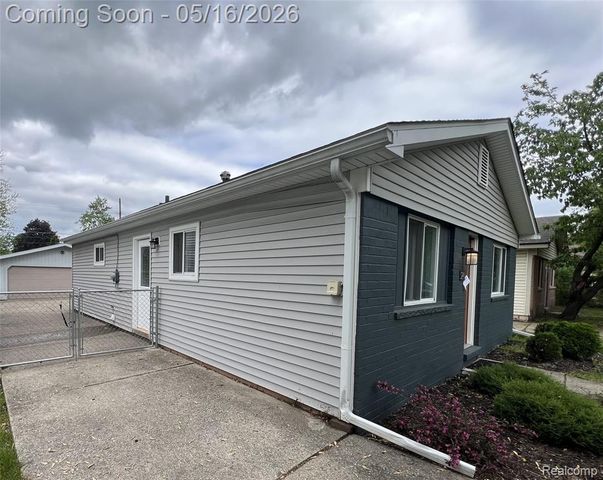 5847 N Berry Street, Westland, MI 48185