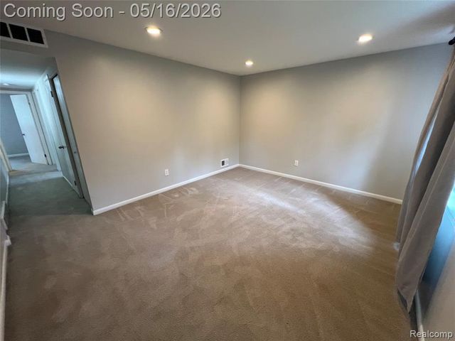 5847 N Berry Street, Westland, MI 48185