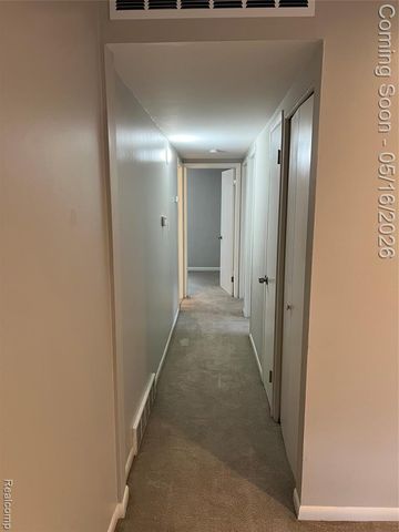 5847 N Berry Street, Westland, MI 48185