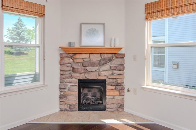 1704 Weatherstone Drive, Ann Arbor, MI 48108