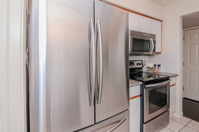 1704 Weatherstone Drive, Ann Arbor, MI 48108